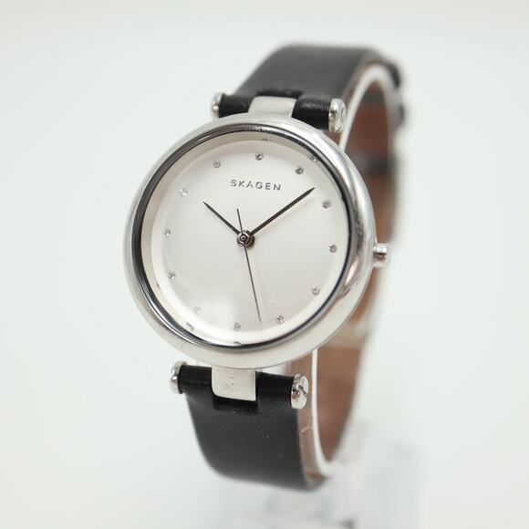 Skagen Womens Silver Tone Watch 30mm Round Gem Indices Black Leather New Battery - Picture 1 of 13